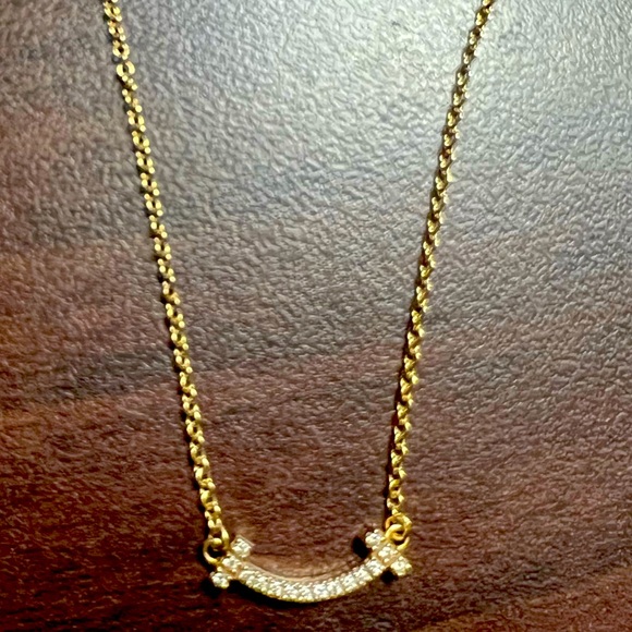 Tiffany Mini 18k T-smile pendant with diamonds on a 18k gold chain - Picture 1 of 10